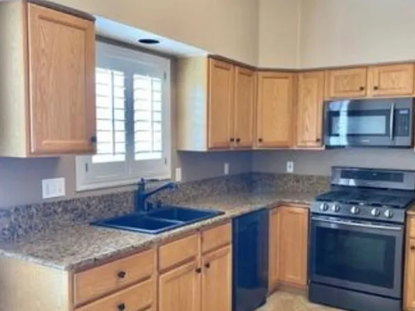 5441 Cove Point Dr, Las Vegas, NV 89130