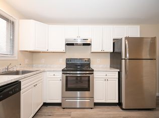 63 Leland Dr #4, Springfield, MA 01109
