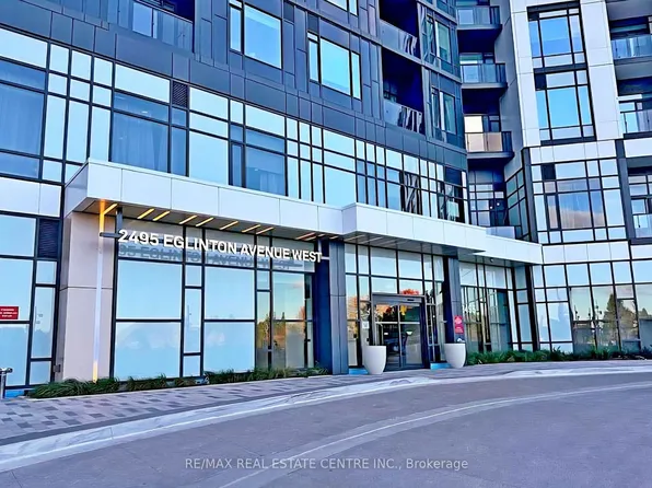 2495 Eglinton Ave W, Mississauga, ON