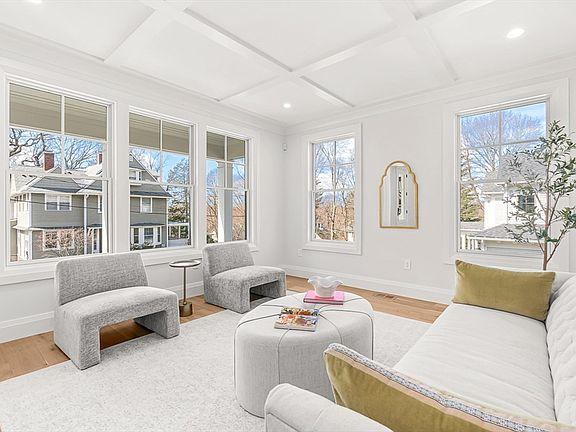 3rd image of 12 Bird Hill Ave