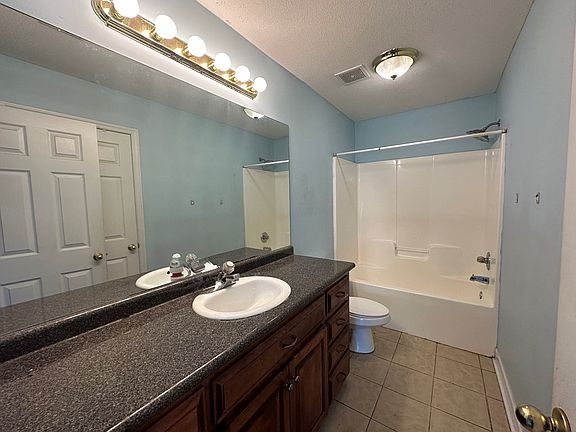 5th image of 6502 Woodcliff Dr