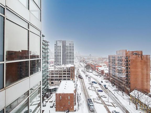 2nd image of 180 York St #1102