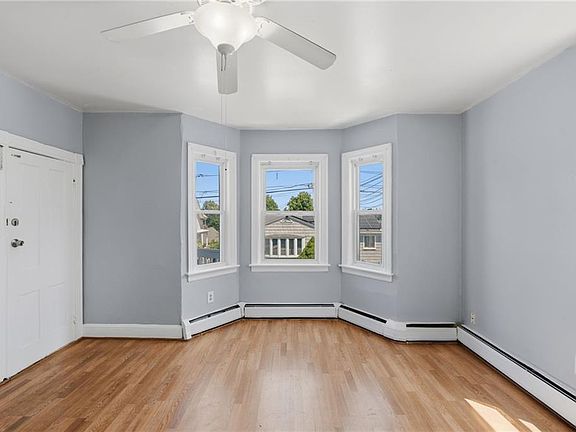 4th image of 74 Veazie St