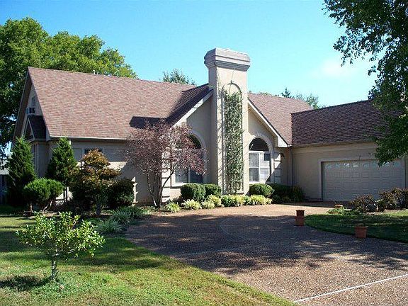 2nd image of 2120 Southwest Dr