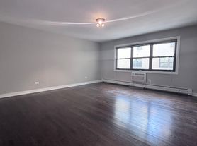5536-41 N Sheridan Rd