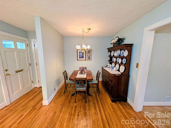 5th image of 1014 Wright St SW APT 5