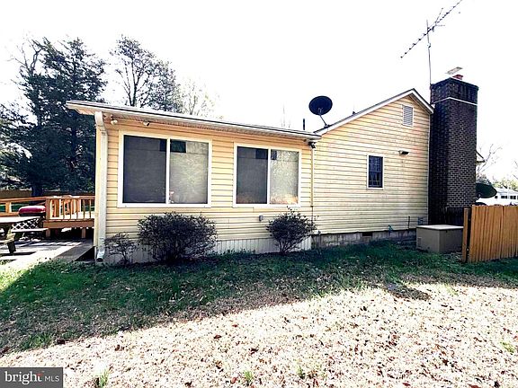 3rd image of 36102 Bay Dr