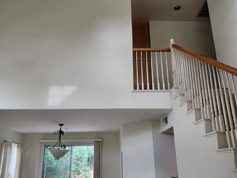 2386 Taos Ave — Photo 3