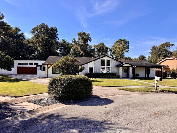 1605 Cougar Ct