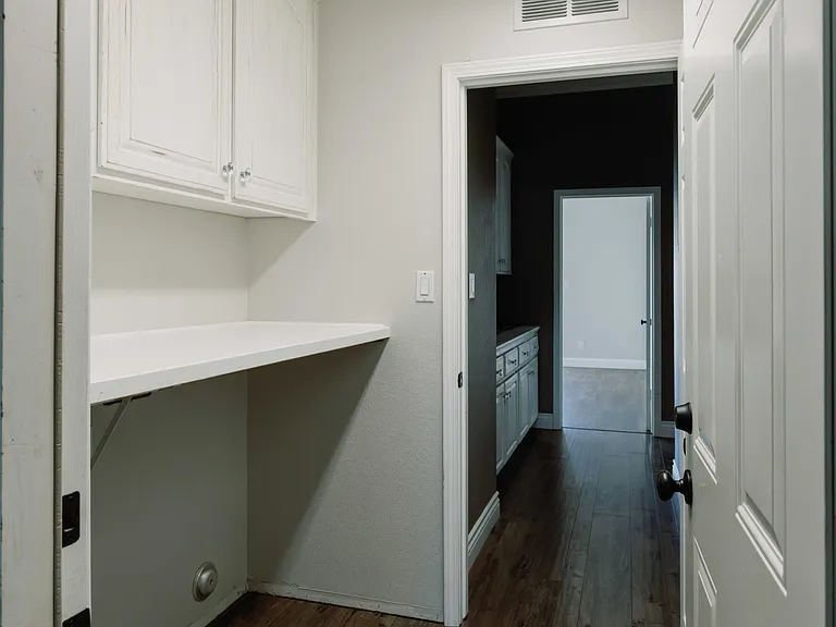 10929 Delusion Dr — Photo 29