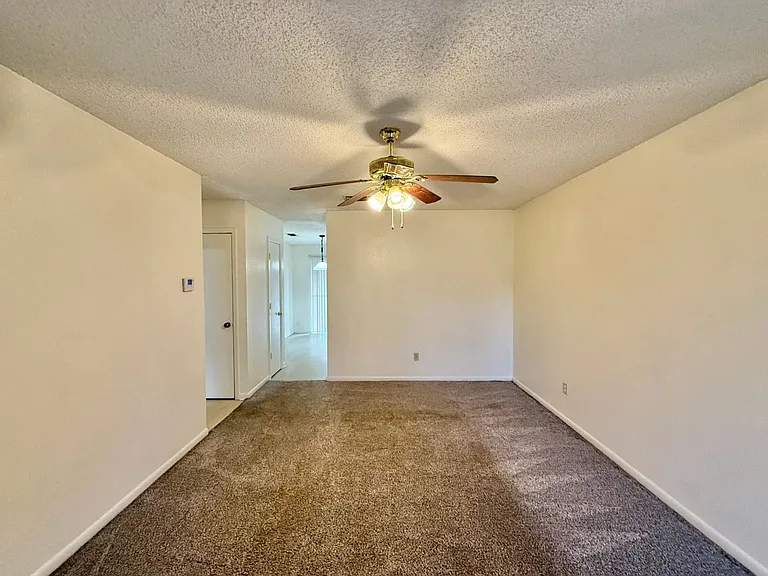 1708 Alpine Rd #C1 — Photo 3