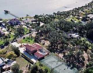 2nd image of 1409 S Indian River Dr