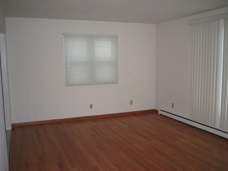 725 N Midvale Blvd — Photo 9