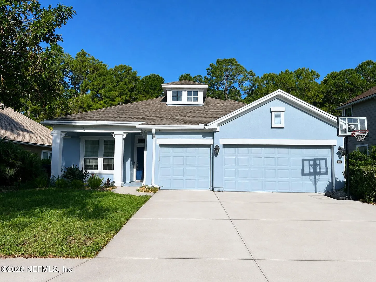 3 bed, 2.5 bath, 2436 sqft, $4,100 — Photo 2