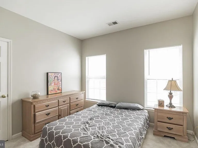 7011 Stone Inlet Dr — Photo 32
