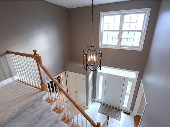 5th image of 38 Devonwood Ln