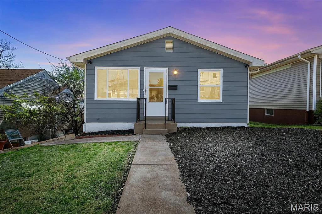 3634 Koeln Ave photo 1