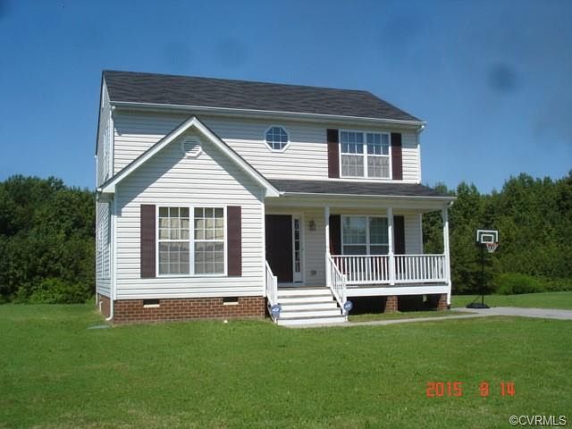 1st image of 10 Carmen Ln