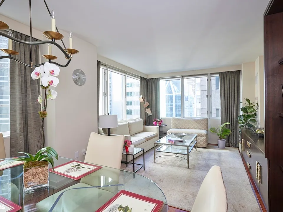 60 E 55th St #15D