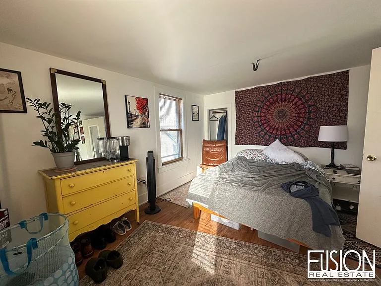 14 West St — Photo 5