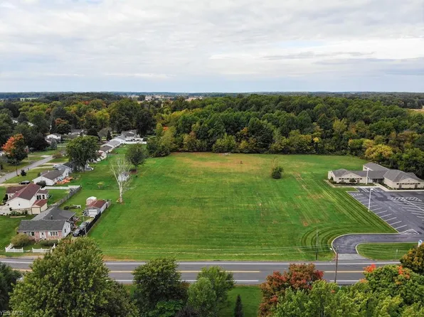 28 Hyde St, Wakeman, OH 44889