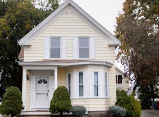 31 Jenness St, Lowell, MA 01851