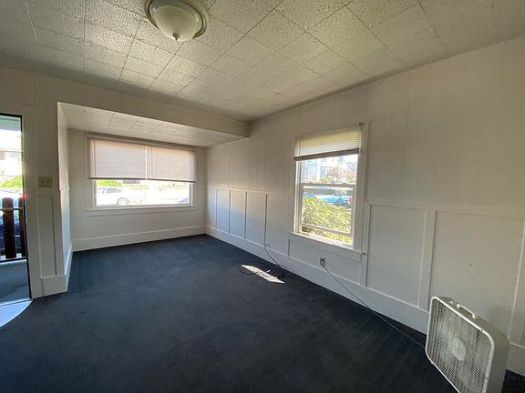 5th image of 3766 Little Fairfield St