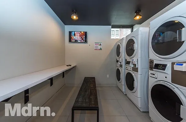 Rented by Mdrn Residential | media 39