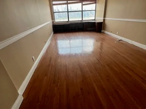 7004 Blvd East image 23 of 43