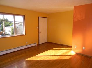 3937 SE Gladstone St APT 1, Portland, OR 97202