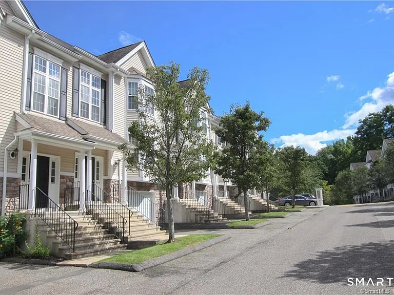 107 Sienna Dr #107 — Photo 1
