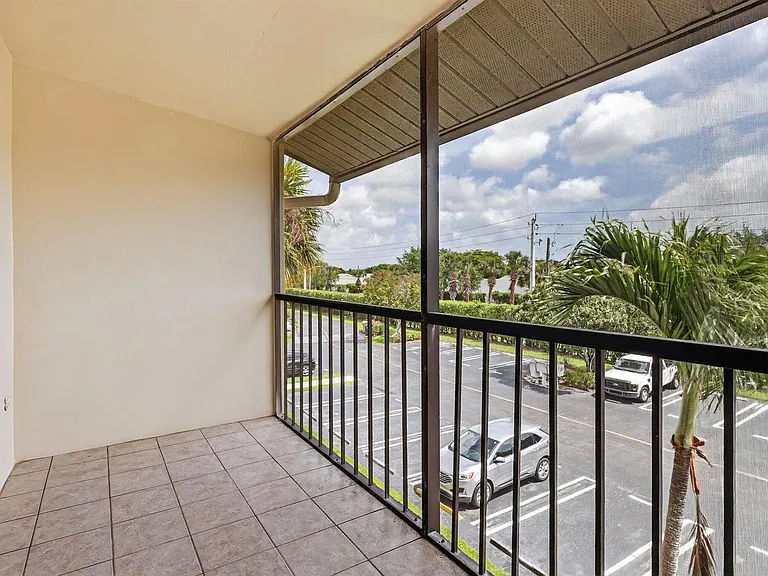 624 Sea Pine Way #B3 — Photo 30