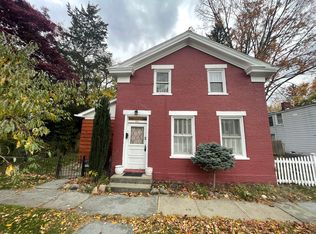 701 4th Ave APT 2, Troy, NY 12182