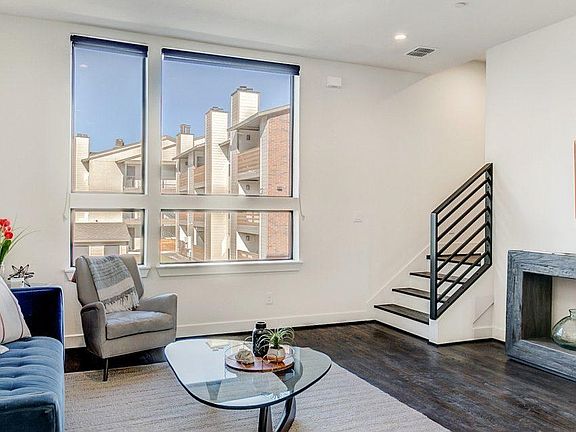 2nd image of 2217 Moser Ave #204