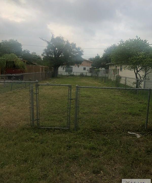 1st image of 306 W Esplanada St