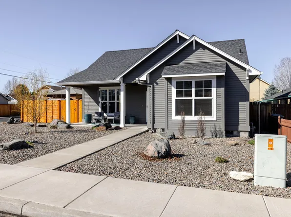 1833 NW Larch Ave, Redmond, OR 97756