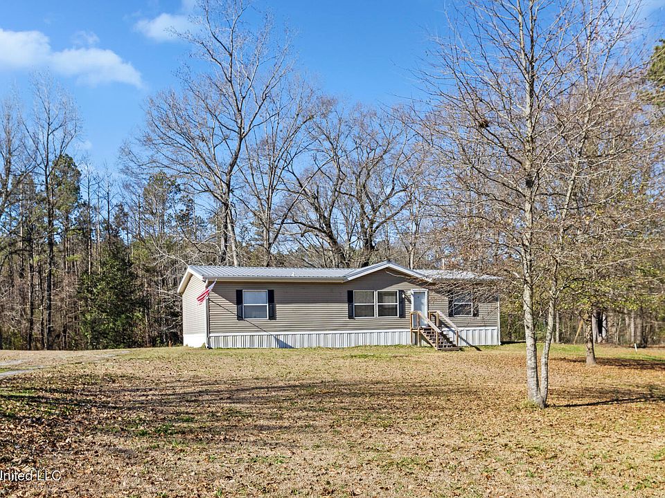 1st image of 121 Fox Run Dr