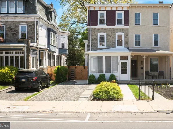 459 Green Ln, Philadelphia, PA 19128