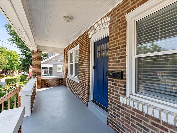 2nd image of 7222 Richmond Pl