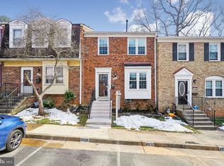 8826 Surveyors Pl, Springfield, VA 22152