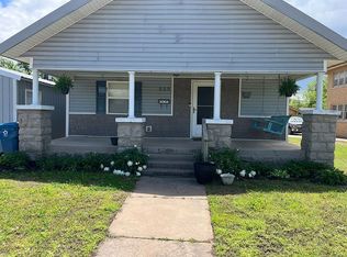 809 E Moses St, Cushing, OK 74023