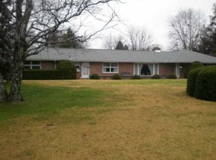 3004 E Oakland Ave, Bloomington, IL 61704