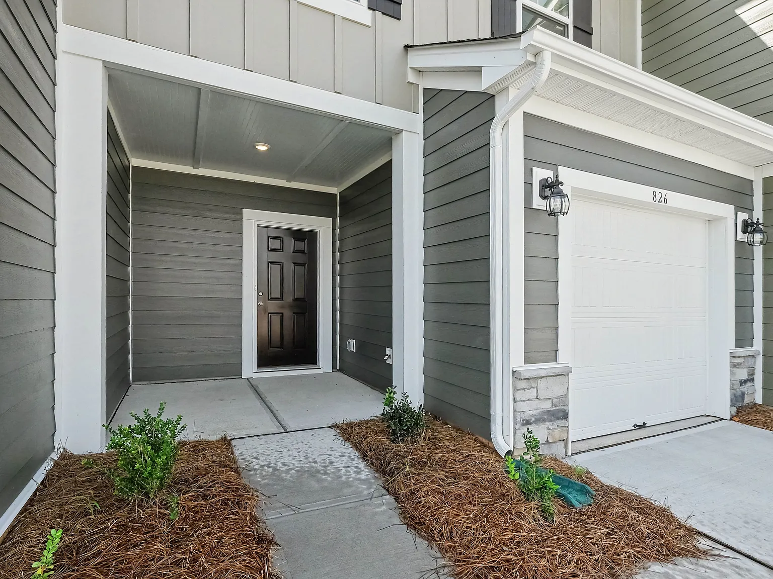 3 bed, 2.5 bath, 1603 sqft, $1,995 — Photo 4