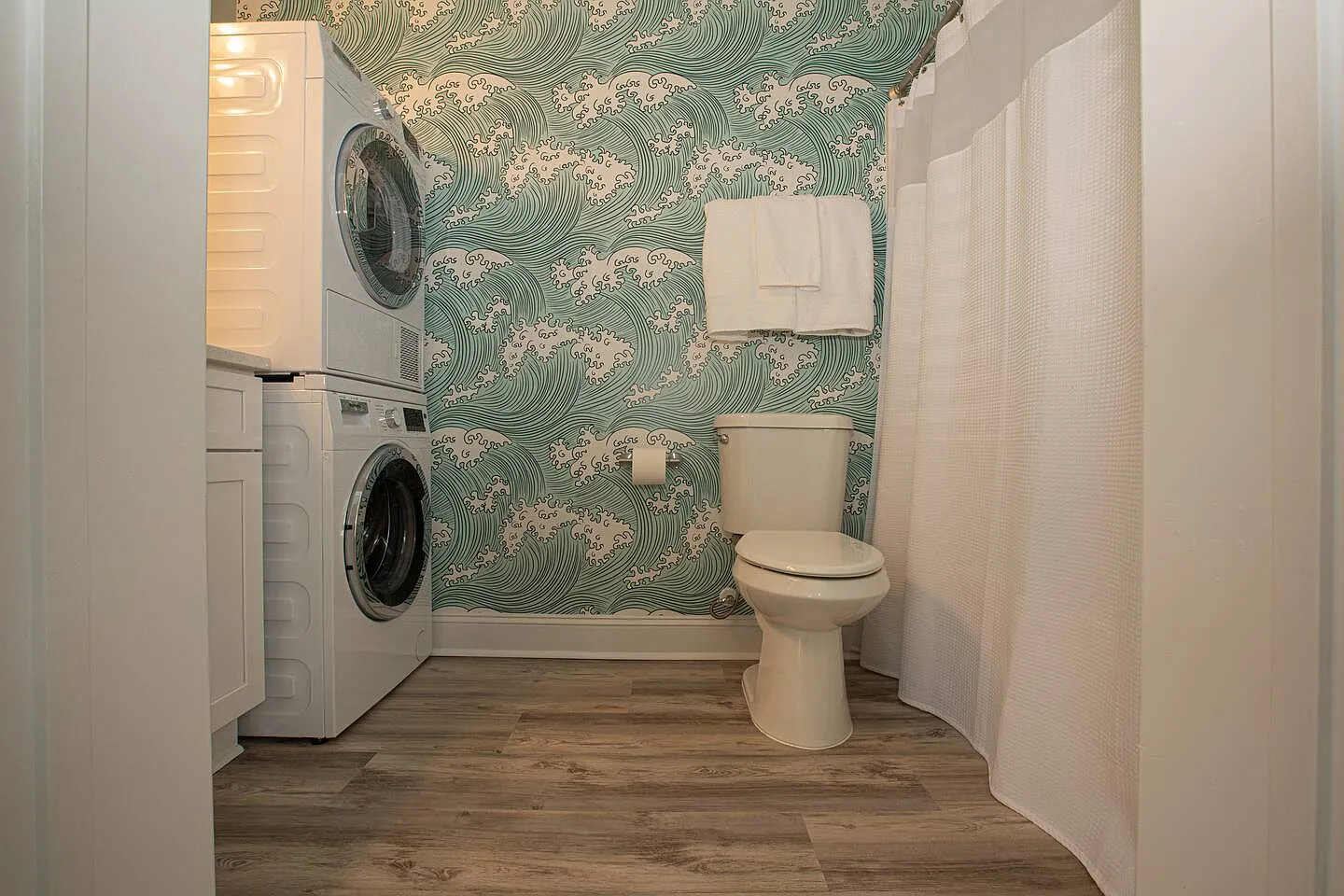 Studio, $2,385 — Photo 4