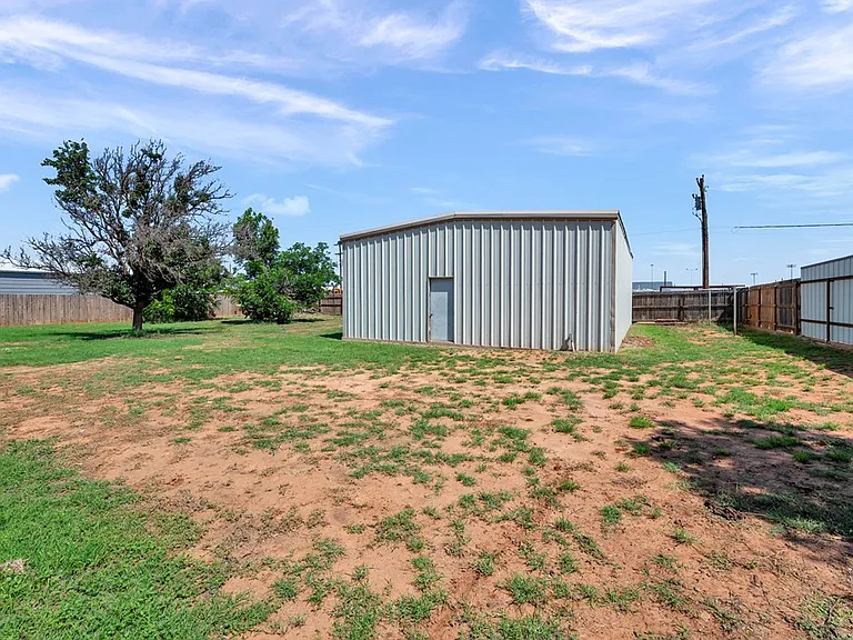 10803 E County Road 104 — Photo 22