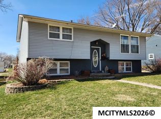 1026 N Polk Ave, Mason City, IA 50401