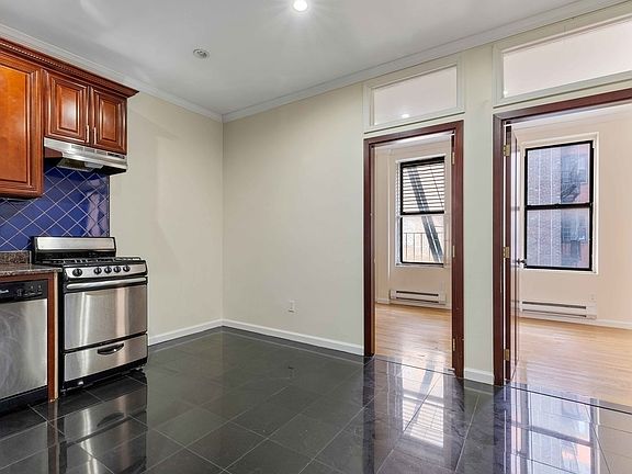 2nd image of 205 W 109th St #5R2