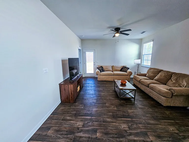1253 Mosser Dr — Photo 22