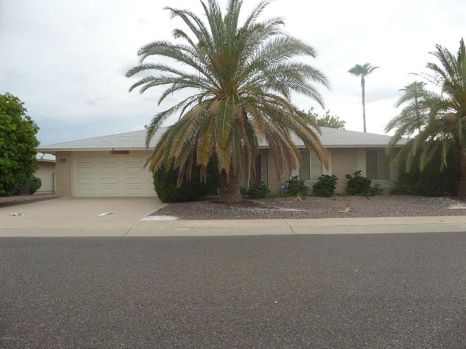 1st image of 9401 W Cedar Hill Cir N
