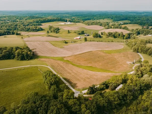 7140 Halo Rd NW, Dellroy, OH 44620